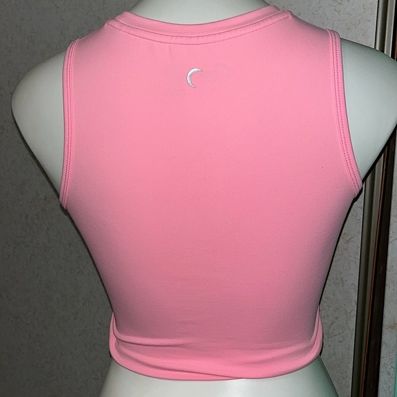 pink high neck cropped zyia active work out tank - Picture 2 of 3